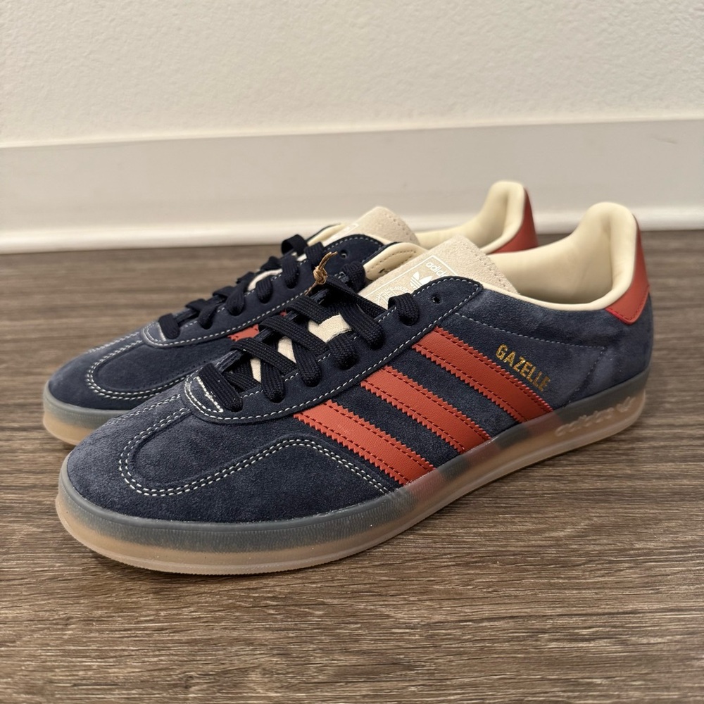 Adidas Gazelle Indoor Sneakers Original Legend Ink/Preloved Ruby JH5404 Sz 9.5 - Picture 2 of 5